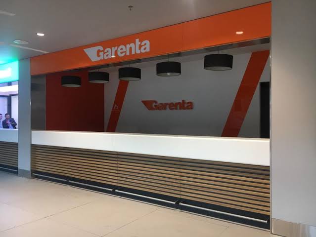 דלפק חברת ההשכרה גארנטה Garenta בשדה התעופה